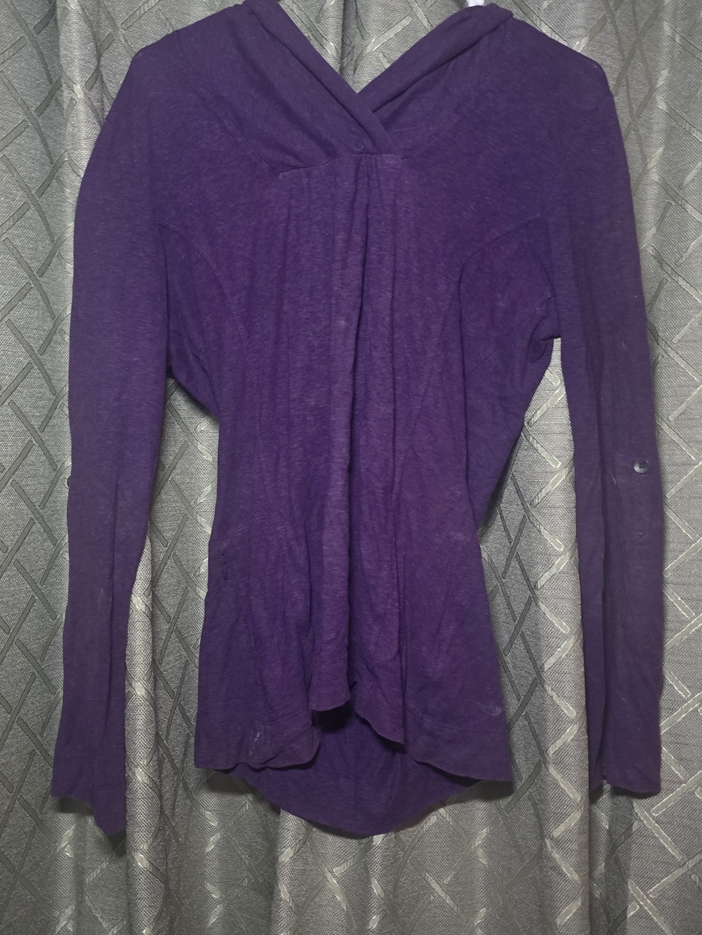 Women's Purple Long-Sleeve V-Neck Lightweight Top